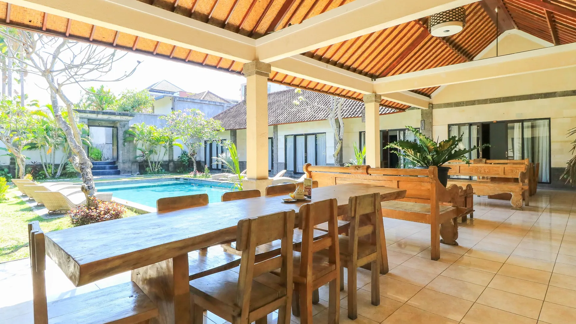 Bali Merita Villa Kerobokan  4*, Kerobokan (Bali)